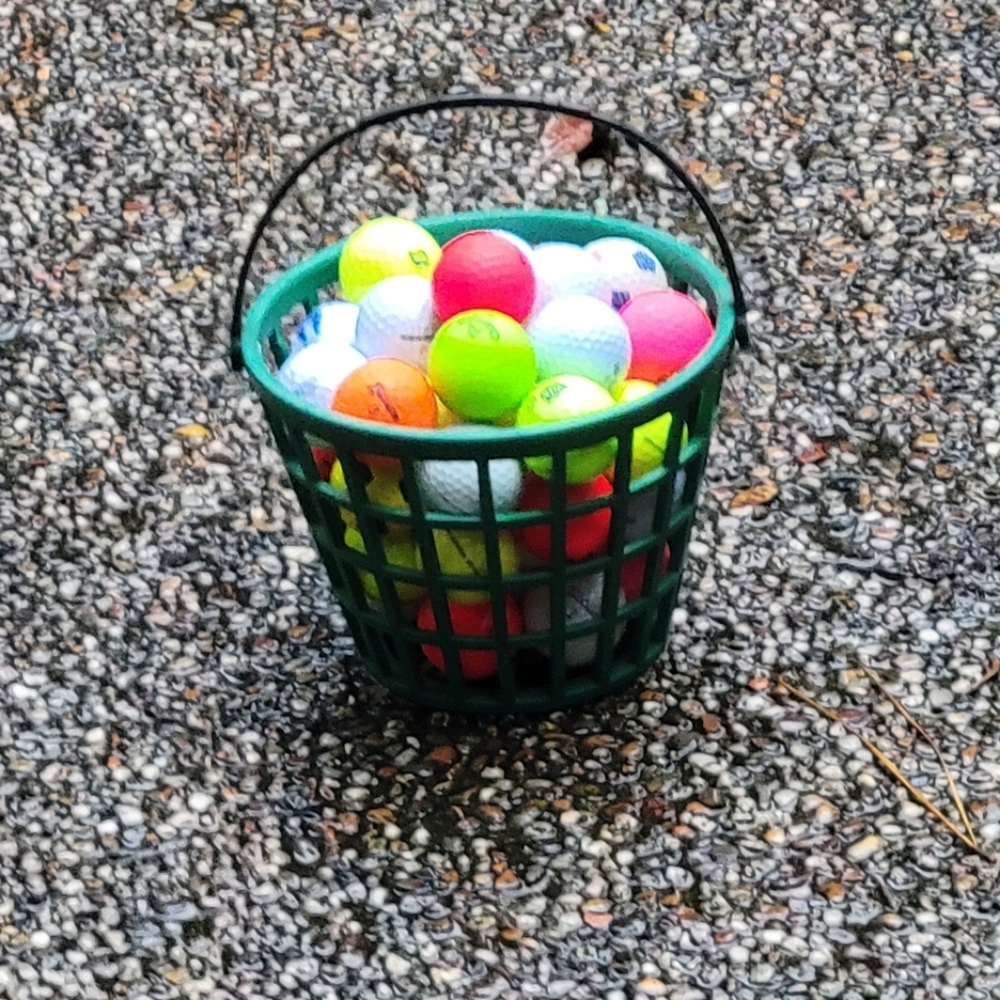 Assorted Golf Balls 100 Count Pre-owned HIT-AWAY - Picture 2 of 12